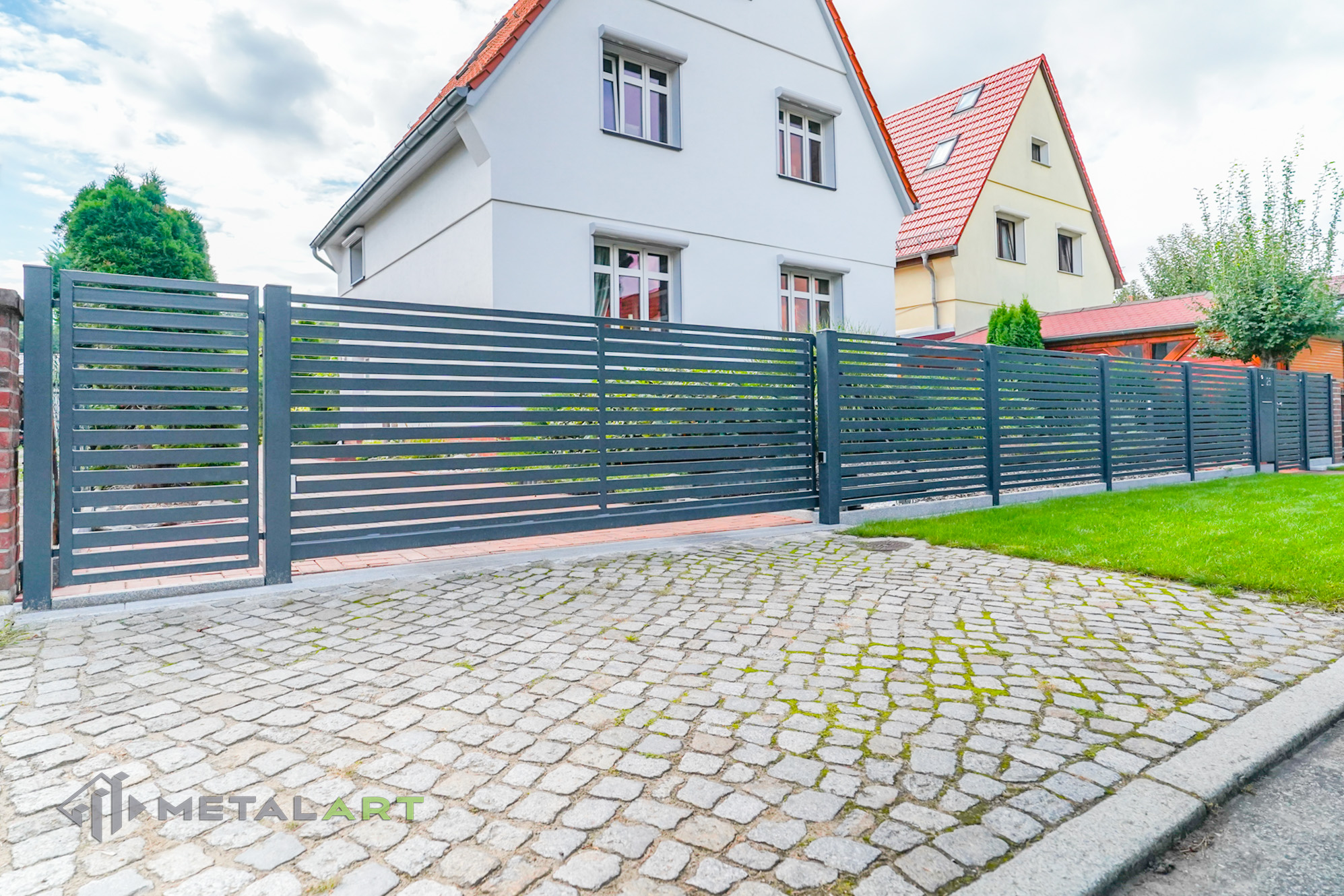 moderne Zäune, Zaunanlage Projekt, Zaun Metal Art, Zäune aus Polen, Zaun Berlin, Zaun günstig kaufen, Zäune und Tore, moderne Zäune, Sichtschutzzäune
