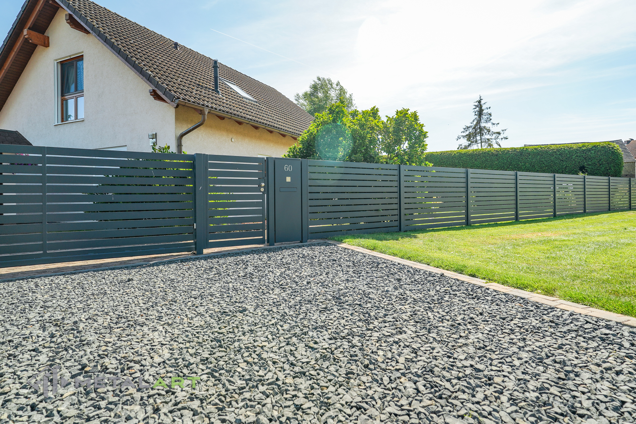 moderne Zäune, Zaunanlage Projekt, Zaun Metal Art, Zäune aus Polen, Zaun Berlin, Zaun günstig kaufen, Zäune und Tore, moderne Zäune, Sichtschutzzäune