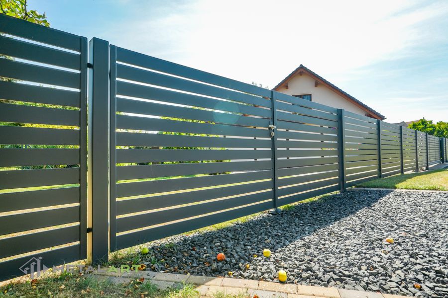 moderne Zäune, Zaunanlage Projekt, Zaun Metal Art, Zäune aus Polen, Zaun Berlin, Zaun günstig kaufen, Zäune und Tore, moderne Zäune, Sichtschutzzäune