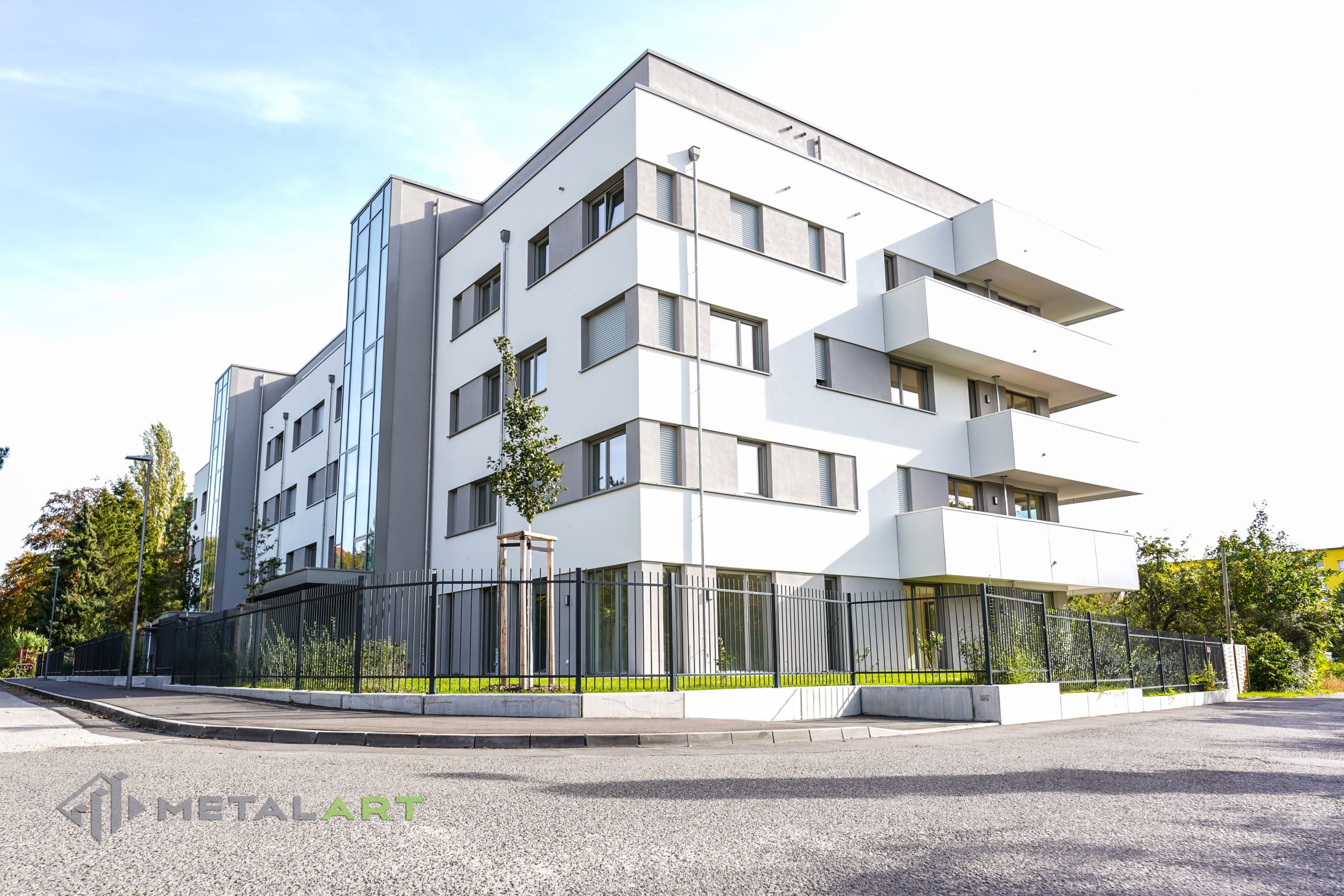Zaunprojekt, Zaunportfolio, Zaunmuster, Schmiedezaun, Schmiedezäune, Zaunanlage Projekt, Zaun Metal Art, Zäune aus Polen, Zaun Berlin, Zaun günstig kaufen, Zäune und Tore, klassische Zäune, Gartenzaun, Gartenzäune
