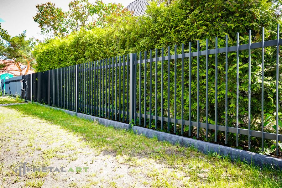 moderne Zäune, Zaunanlage Projekt, Zaun Metal Art, Zäune aus Polen, Zaun Berlin, Zaun günstig kaufen, Zäune und Tore