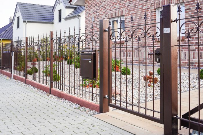 MetalArt Zaun Pforte Briefkasten