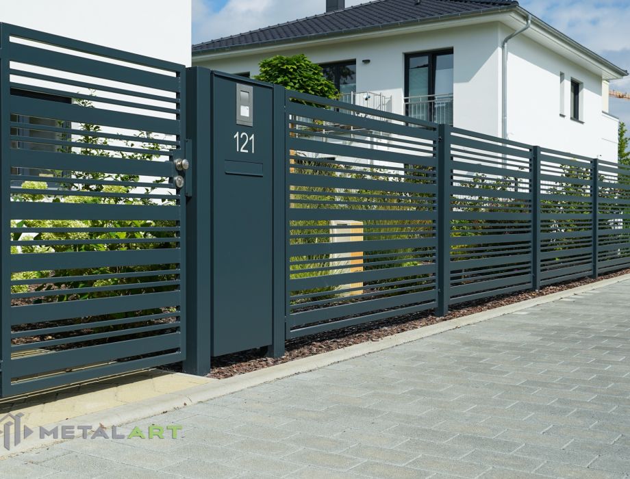 Zaunanlage, moderne Zäune, Zaun von Metal Art
