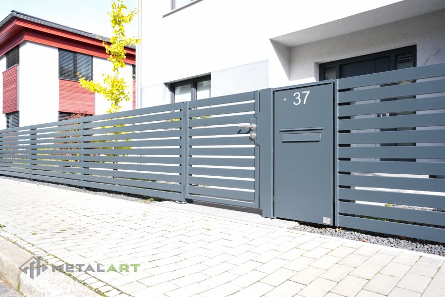 moderne Zäune, Zaunanlage Projekt, Zaun Metal Art, Zäune aus Polen, Zaun Berlin, Zaun günstig kaufen, Zäune und Tore, moderne Zäune, Sichtschutzzäune