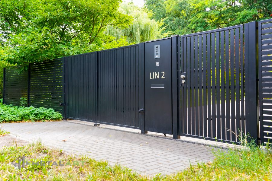moderne Zäune, Zaunanlage Projekt, Zaun Metal Art, Zäune aus Polen, Zaun Berlin, Zaun günstig kaufen, Zäune und Tore, moderne Zäune, Sichtschutzzäune