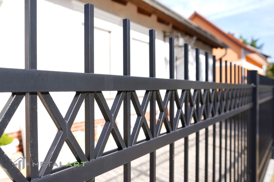 Schmuckzaun, Ornament im Zaun