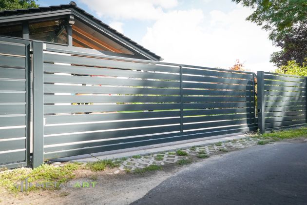 moderne Zäune, Zaunanlage Projekt, Zaun Metal Art, Zäune aus Polen, Zaun Berlin, Zaun günstig kaufen, Zäune und Tore, moderne Zäune, Sichtschutzzäune