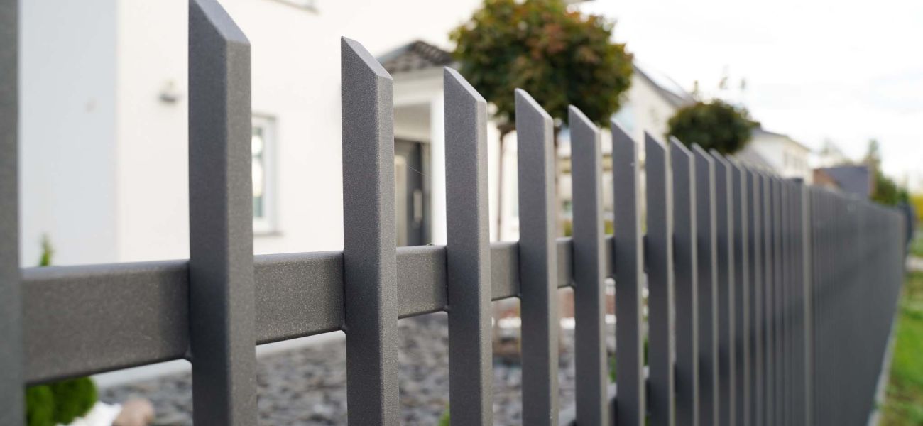 Zaun Metal Art, Zäune aus Polen, Zaun Berlin, Zaun günstig kaufen, klassische Zäune