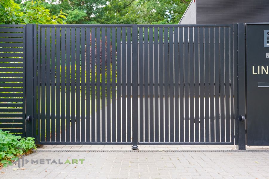 moderne Zäune, Zaunanlage Projekt, Zaun Metal Art, Zäune aus Polen, Zaun Berlin, Zaun günstig kaufen, Zäune und Tore, moderne Zäune, Sichtschutzzäune