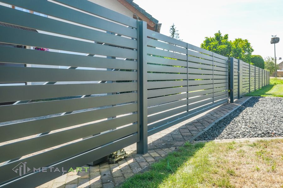 moderne Zäune, Zaunanlage Projekt, Zaun Metal Art, Zäune aus Polen, Zaun Berlin, Zaun günstig kaufen, Zäune und Tore, moderne Zäune, Sichtschutzzäune