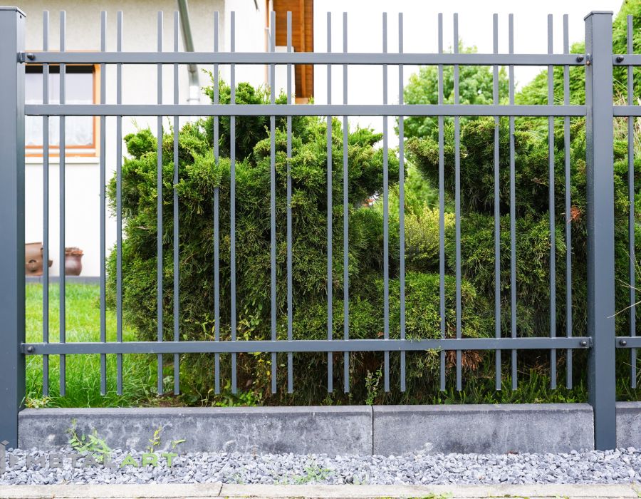Zaunprojekt, Zaunportfolio, Zaunmuster, Schmiedezaun, Schmiedezäune, Zaunanlage Projekt, Zaun Metal Art, Zäune aus Polen, Zaun Berlin, Zaun günstig kaufen, Zäune und Tore, klassische Zäune, Gartenzaun, Gartenzäune