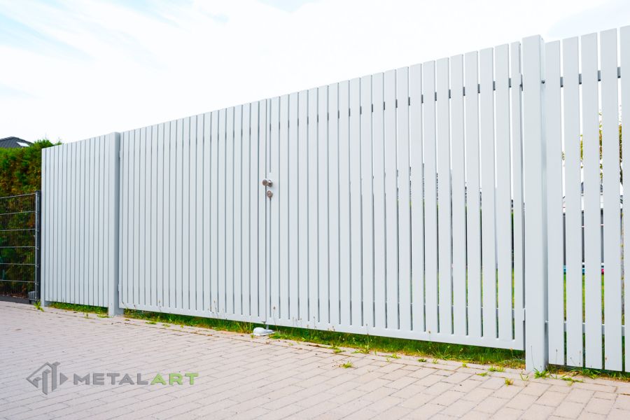 Sichtschutzzaun, Zaunprojekt, Zaunportfolio, moderne Zäune, Zaunanlage Projekt, Zaun Metal Art, Zäune aus Polen, Zaun Berlin, Zaun günstig kaufen, Zäune und Tore