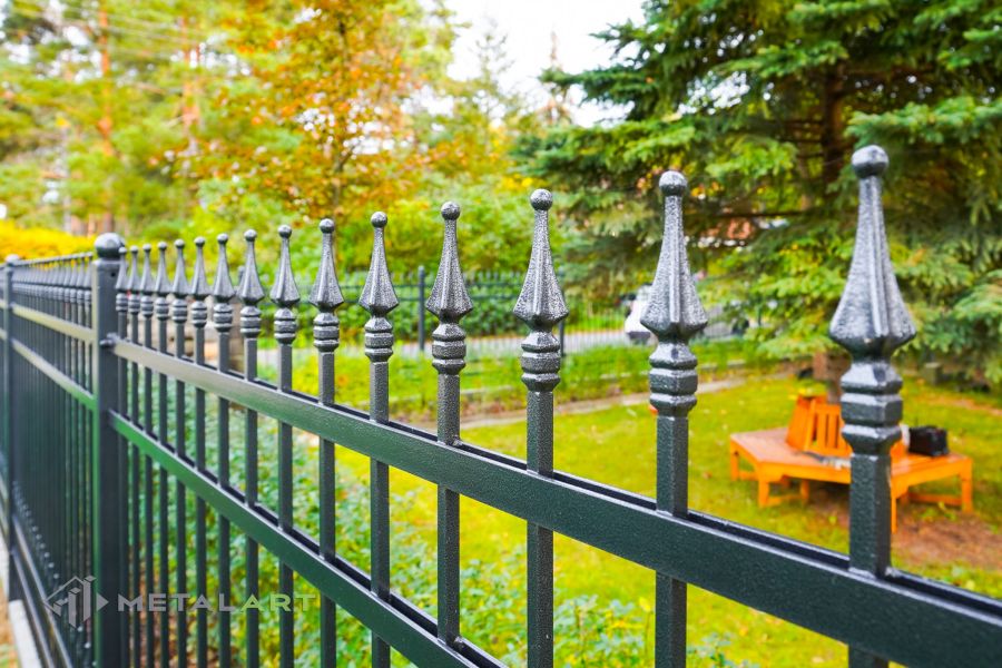 Zaunprojekt, Zaunportfolio, Zaunmuster, Schmiedezaun, Schmiedezäune, Zaunanlage Projekt, Zaun Metal Art, Zäune aus Polen, Zaun Berlin, Zaun günstig kaufen, Zäune und Tore, klassische Zäune, Gartenzaun, Gartenzäune