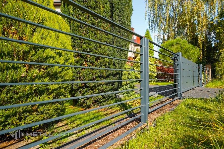 moderne Zäune, Zaunanlage Projekt, Zaun Metal Art, Zäune aus Polen, Zaun Berlin, Zaun günstig kaufen, Zäune und Tore, moderne Zäune, Sichtschutzzäune