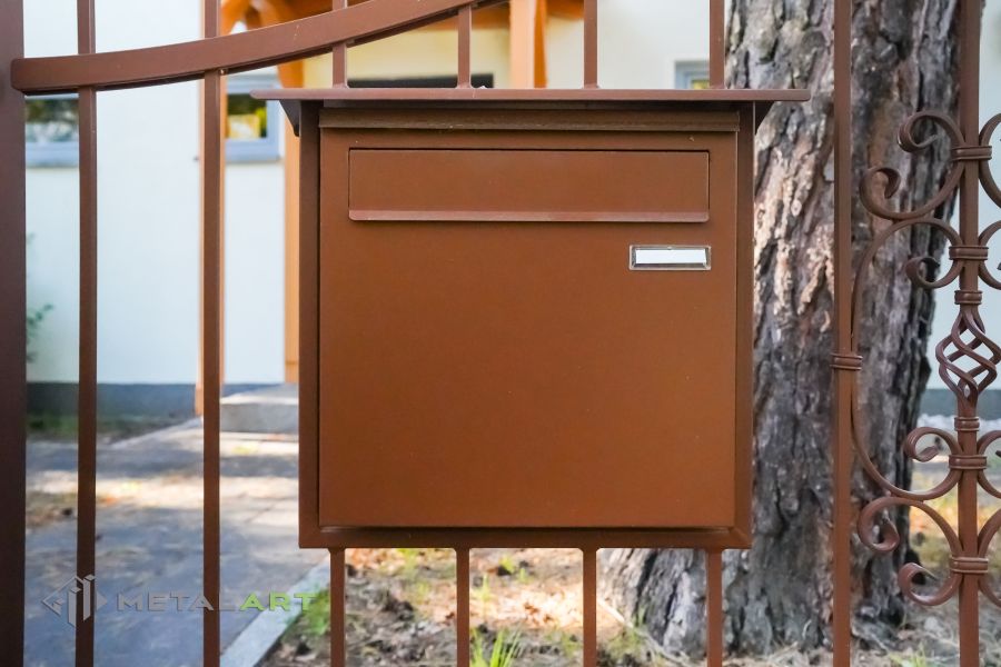 Schmuckzaun, Ornament im Zaun, Zaunprojekt, Schmiedezaun, Zaunanlage in Welle, Zaun Metal Art, Zäune aus Polen, Zaun Berlin, Zäune und Tore, klassische Zäune, Schmuckzäune, Gartenzaun