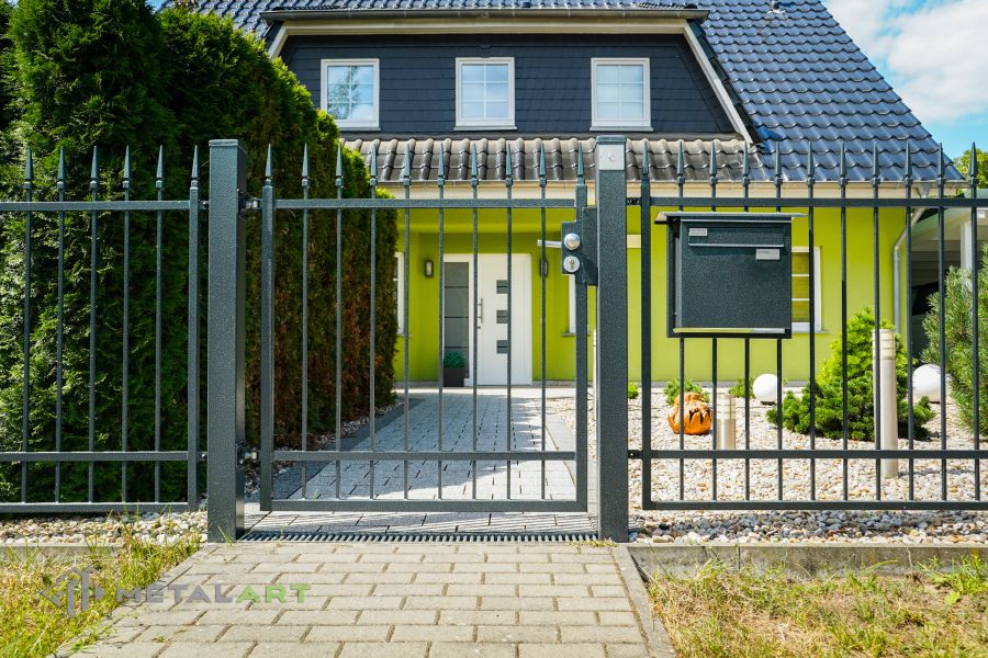 Zaunprojekt, Zaunmuster, Schmiedezaun, Bogenzaun