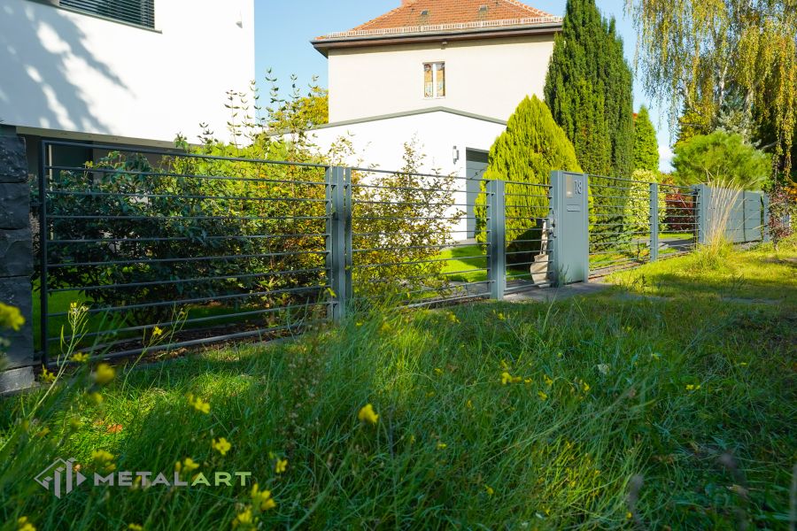 moderne Zäune, Zaunanlage Projekt, Zaun Metal Art, Zäune aus Polen, Zaun Berlin, Zaun günstig kaufen, Zäune und Tore, moderne Zäune, Sichtschutzzäune