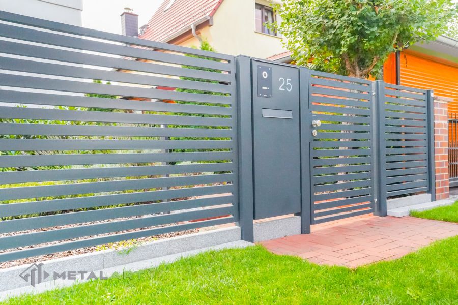 Sichtschutzzaun, moderne Zäune, Zaunanlage Projekt, Zaun Metal Art, Zäune aus Polen, Zaun Berlin, Zaun günstig kaufen, Zäune und Tore, moderne Zäune, Sichtschutzzäune