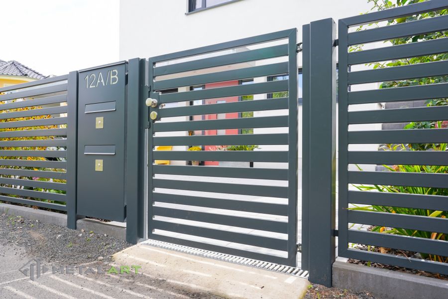 Sichtschutzzaun, moderne Zäune, Zaunanlage Projekt, Zaun Metal Art, Zäune aus Polen, Zaun Berlin, Zaun günstig kaufen, Zäune und Tore, moderne Zäune, Sichtschutzzäune