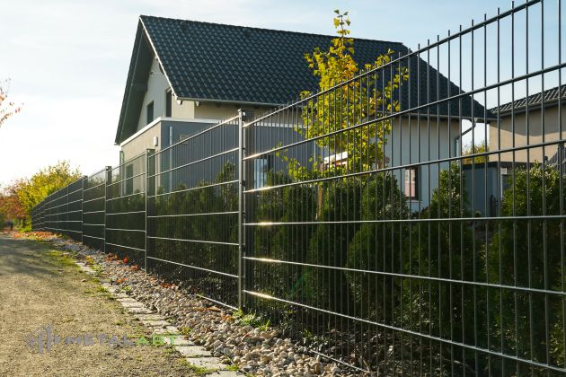 Zaunprojekt, Zaunportfolio, Zaunmuster, Schmiedezaun, Schmiedezäune, Zaunanlage Projekt, Zaun Metal Art, Zäune aus Polen, Zaun Berlin, Zaun günstig kaufen, Zäune und Tore, klassische Zäune, Gartenzaun, Gartenzäune
