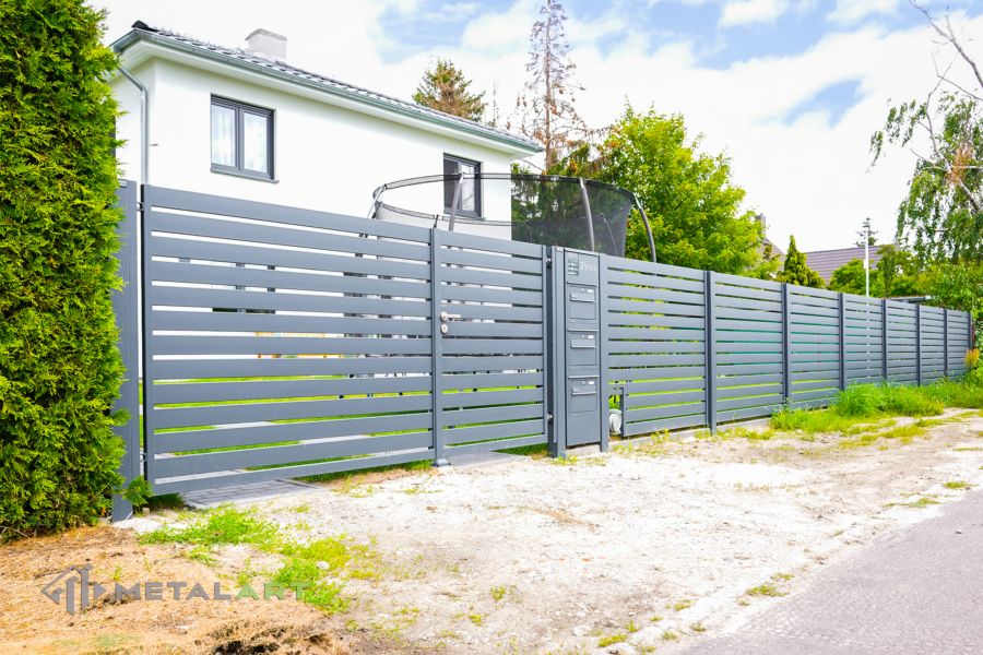 Sichtschutzzaun, Sichtschutzzäune, moderne Zäune, Zaunanlage Projekt, Zaun Metal Art, Zäune aus Polen, Zaun Berlin, Zaun günstig kaufen, Zäune und Tore, moderne Zäune, Sichtschutzzäune