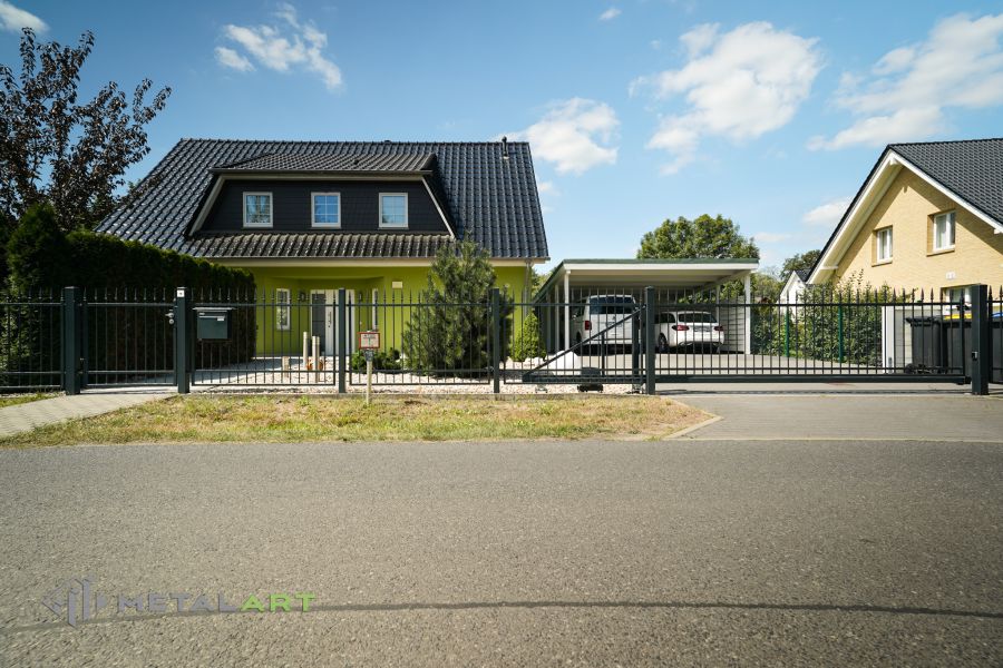 Zaunprojekt, Zaunmuster, Schmiedezaun, Bogenzaun