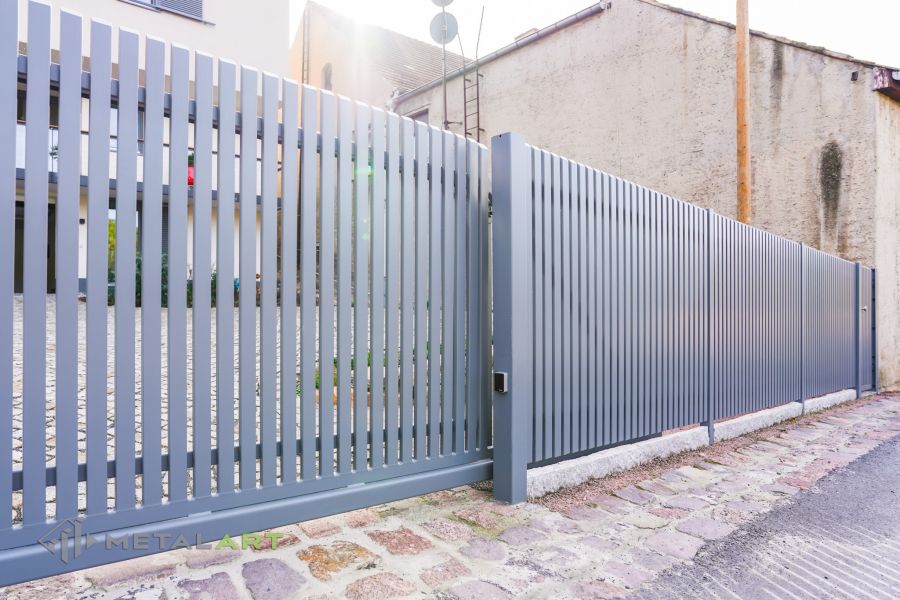 Sichtschutzzaun, Zaunprojekt, Zaunportfolio, moderne Zäune, Zaunanlage Projekt, Zaun Metal Art, Zäune aus Polen, Zaun Berlin, Zaun günstig kaufen, Zäune und Tore