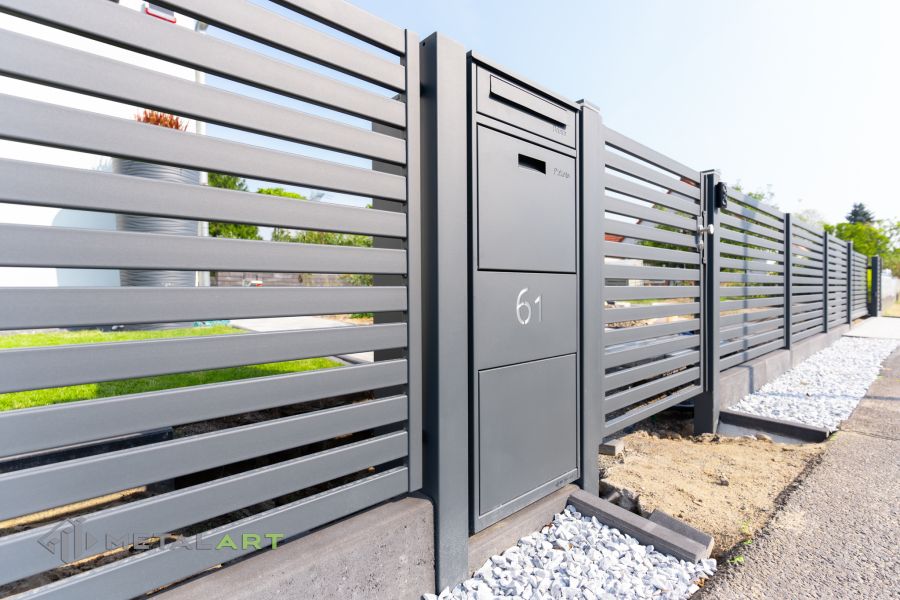 Sichtschutzzaun, Sichtschutzzäune, moderne Zäune, Zaunanlage Projekt, Zaun Metal Art, Zäune aus Polen, Zaun Berlin, Zaun günstig kaufen, Zäune und Tore, moderne Zäune, Sichtschutzzäune