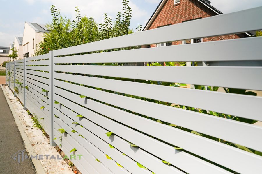 Sichtschutzzaun, Sichtschutzzäune, moderne Zäune, Zaunanlage Projekt, Zaun Metal Art, Zäune aus Polen, Zaun Berlin, Zaun günstig kaufen, Zäune und Tore, moderne Zäune, Sichtschutzzäune