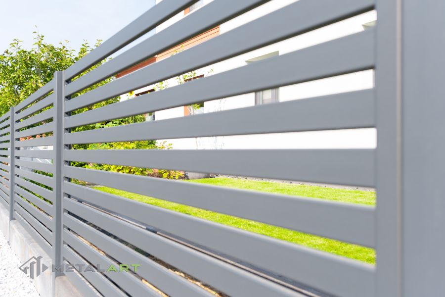 Sichtschutzzaun, Sichtschutzzäune, moderne Zäune, Zaunanlage Projekt, Zaun Metal Art, Zäune aus Polen, Zaun Berlin, Zaun günstig kaufen, Zäune und Tore, moderne Zäune, Sichtschutzzäune