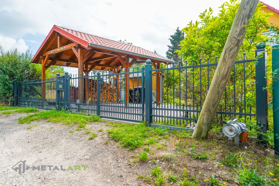 Zaunprojekt, Zaunportfolio, Zaunmuster, Schmiedezaun, Schmiedezäune, Zaunanlage Projekt, Zaun Metal Art, Zäune aus Polen, Zaun Berlin, Zaun günstig kaufen, Zäune und Tore, klassische Zäune, Gartenzaun, Gartenzäune