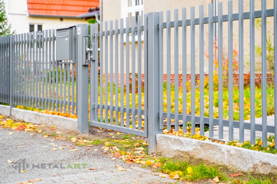 moderne Zäune, Zaunanlage Projekt, Zaun Metal Art, Zäune aus Polen, Zaun Berlin, Zaun günstig kaufen, Zäune und Tore