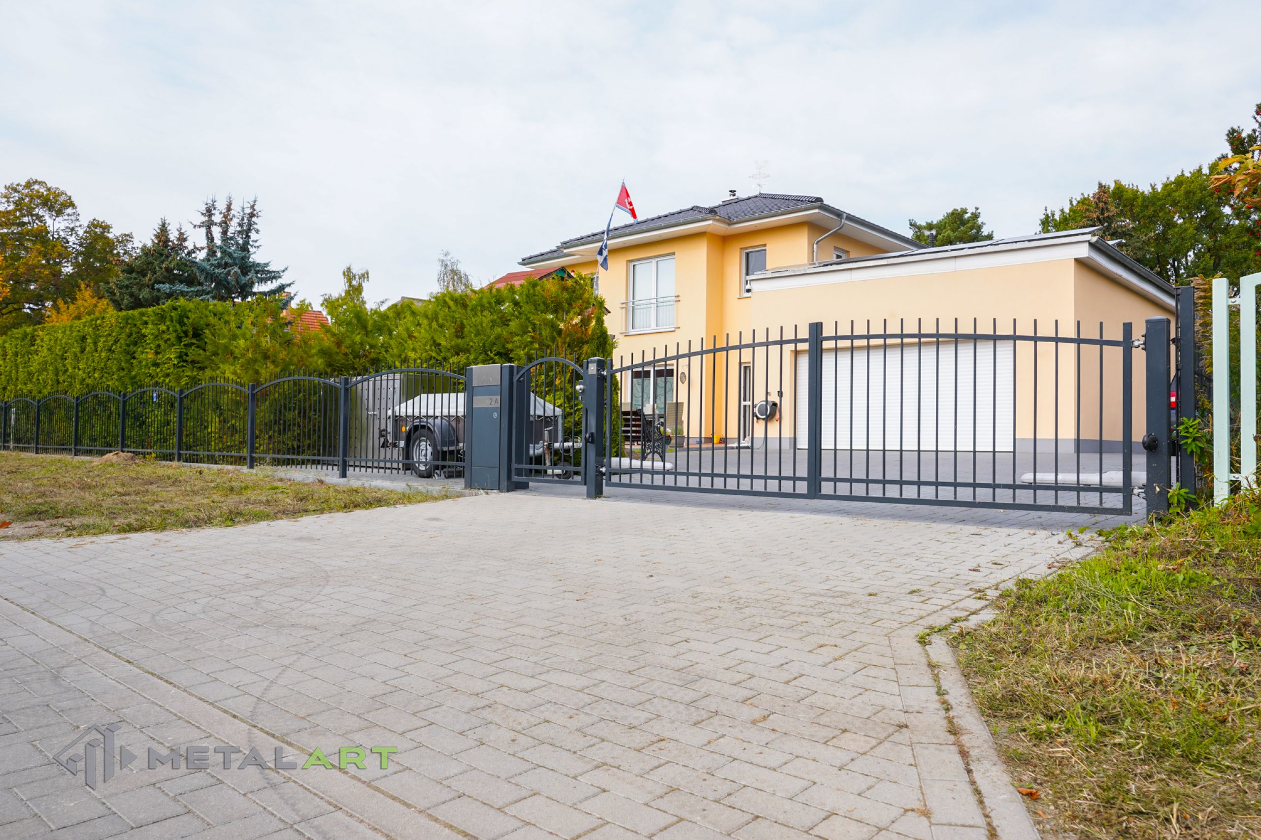 Zaunprojekt, Schmiedezäune, Zaunanlage, Zaun Metal Art, Zäune und Tore, klassische Zäune, Gartenzaun, Gartenzäune