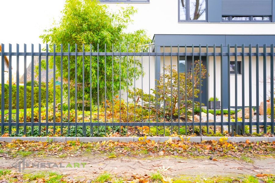 Zaunprojekt, Zaunportfolio, Zaunmuster, moderne Zäune, Zaunanlage Projekt, Zaun Metal Art, Zäune aus Polen, Zaun Berlin, Zaun günstig kaufen, Zäune und Tore