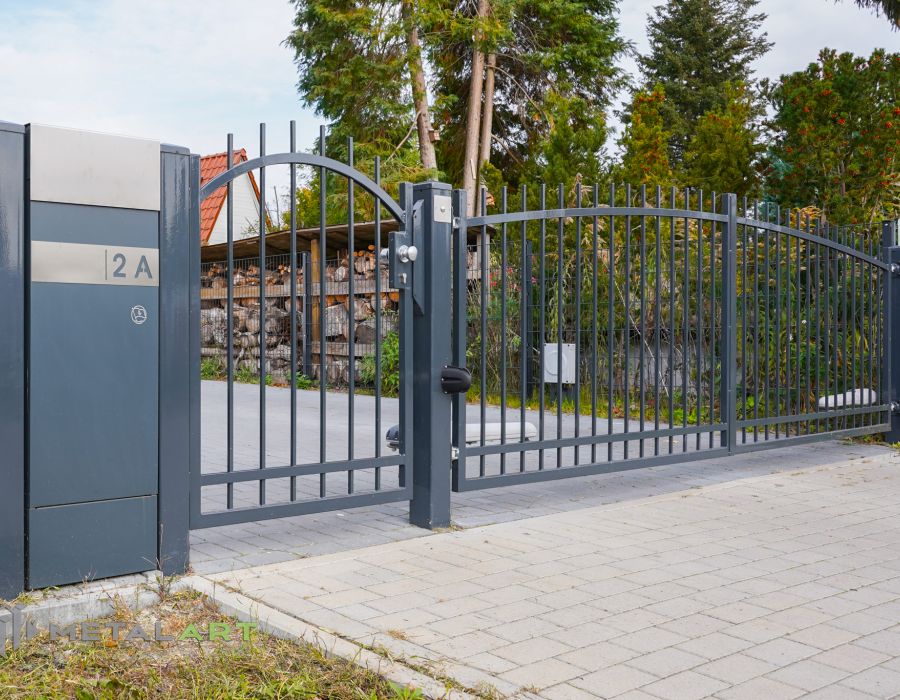 Zaunprojekt, klassische Zäune, Gartenzaun, Gartenzäune