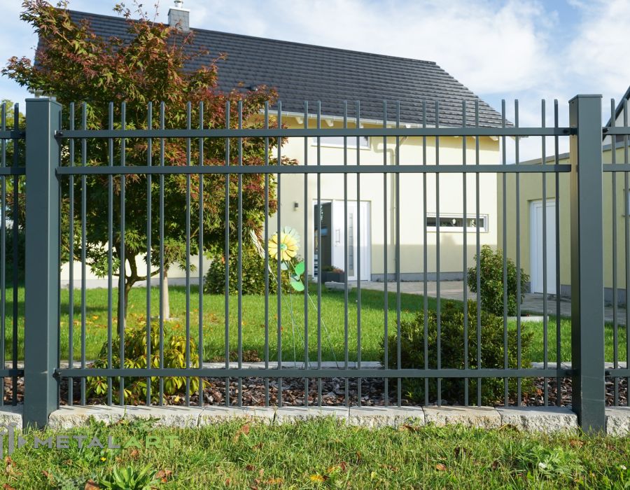 Zaunprojekt, Zaunmuster, Schmiedezaun, klassische Zäune, Gartenzaun