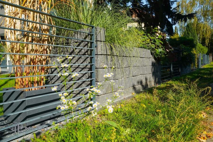 moderne Zäune, Zaunanlage Projekt, Zaun Metal Art, Zäune aus Polen, Zaun Berlin, Zaun günstig kaufen, Zäune und Tore, moderne Zäune, Sichtschutzzäune