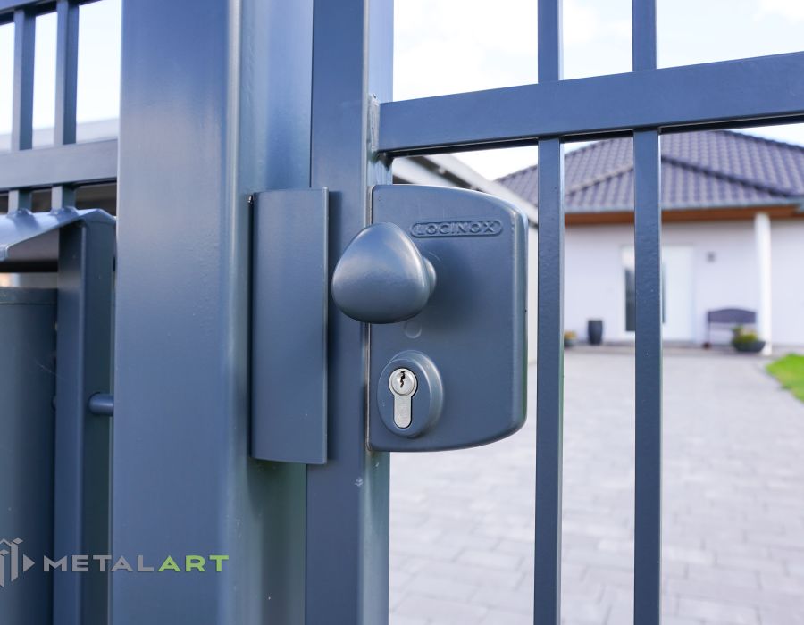 Zaunprojekt, Zaunmuster, Schmiedezaun, klassische Zäune, Gartenzaun