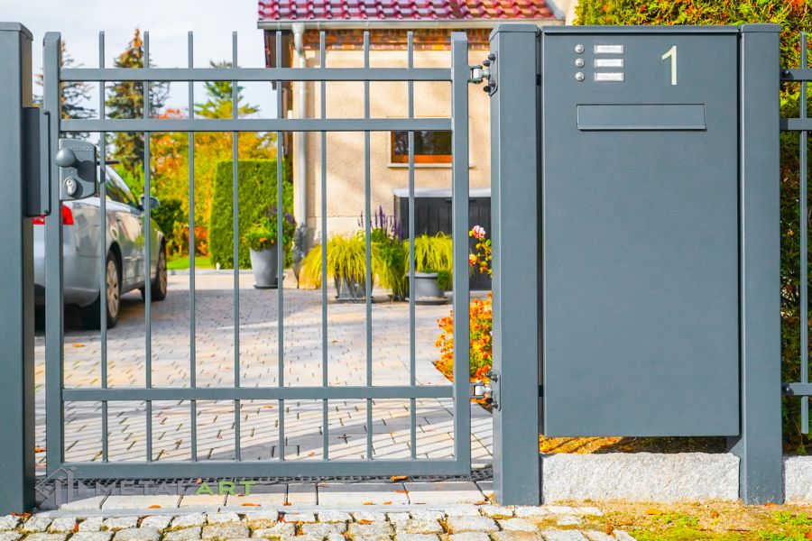 Zaunprojekt, Zaunportfolio, Zaunmuster, Schmiedezaun, Schmiedezäune, Zaunanlage Projekt, Zaun Metal Art, Zäune aus Polen, Zaun Berlin, Zaun günstig kaufen, Zäune und Tore, klassische Zäune, Gartenzaun, Gartenzäune