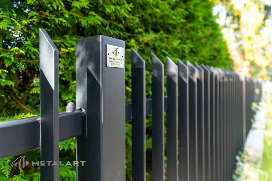 Zaunprojekt, Zaunportfolio, Zaunmuster, moderne Zäune, Zaunanlage Projekt, Zaun Metal Art, Zäune aus Polen, Zaun Berlin, Zaun günstig kaufen, Zäune und Tore