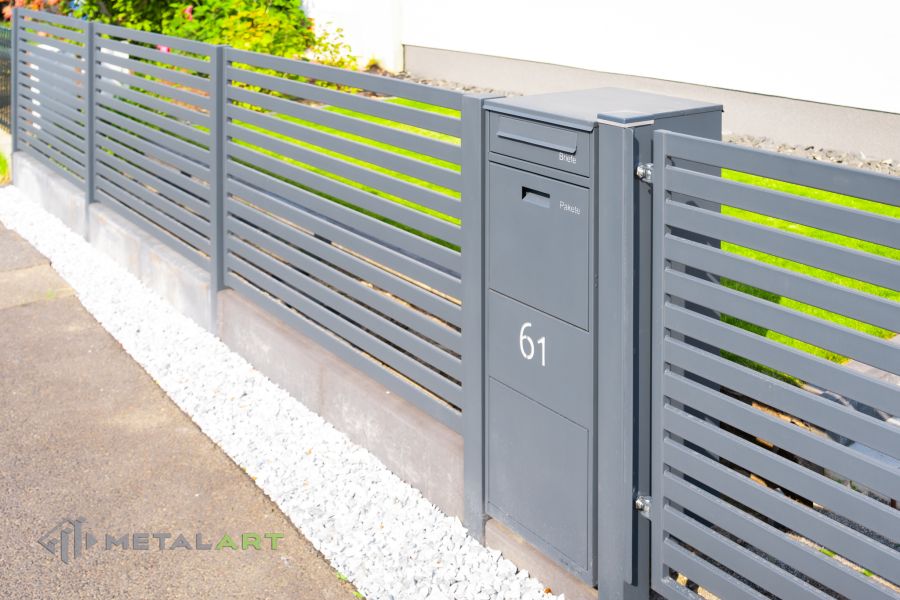 Sichtschutzzaun, Sichtschutzzäune, moderne Zäune, Zaunanlage Projekt, Zaun Metal Art, Zäune aus Polen, Zaun Berlin, Zaun günstig kaufen, Zäune und Tore, moderne Zäune, Sichtschutzzäune