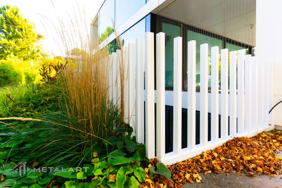 Zaunprojekt, Zaunportfolio, moderne Zäune, Zaunanlage Projekt, Zaun Metal Art, Zäune aus Polen, Zaun Berlin, Zaun günstig kaufen, Zäune und Tore