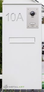 Briefkastenbox, Zaunanlage mit dem Briefkastenbox, Zaun, Briefkasten