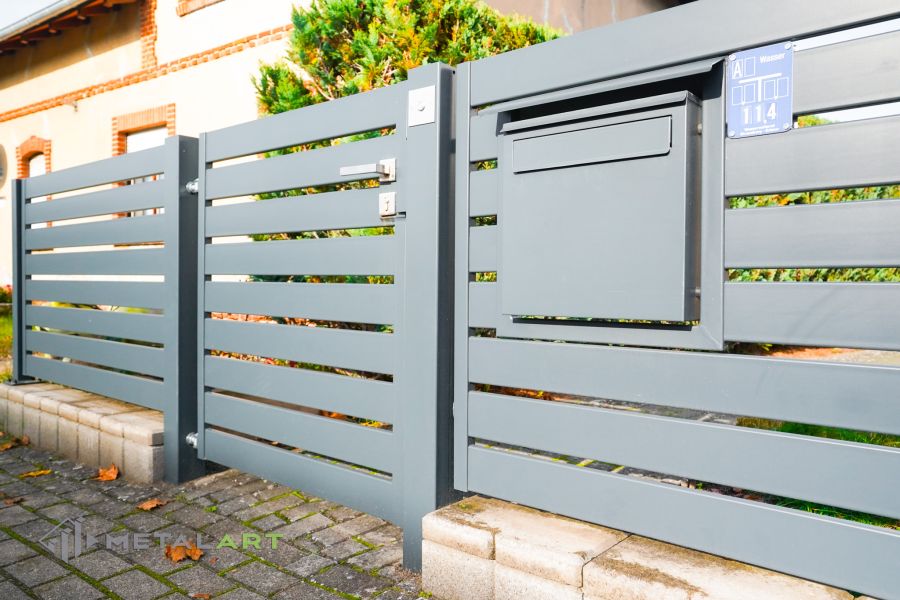 moderne Zäune, Zaunanlage Projekt, Zaun Metal Art, Zäune aus Polen, Zaun Berlin, Zaun günstig kaufen, Zäune und Tore, moderne Zäune, Sichtschutzzäune