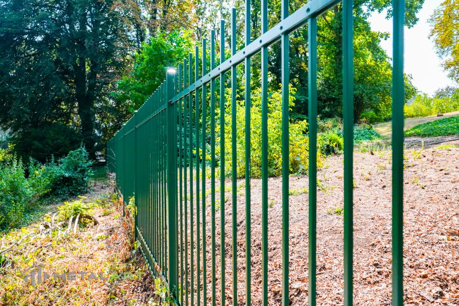 Zaunanlage, Zaunprojekt, Zaunportfolio, Zaunmuster, Schmiedezaun, Schmiedezäune, Zaun Metal Art, Zäune aus Polen, Zäune und Tore, klassische Zäune, Gartenzaun, Gartenzäune