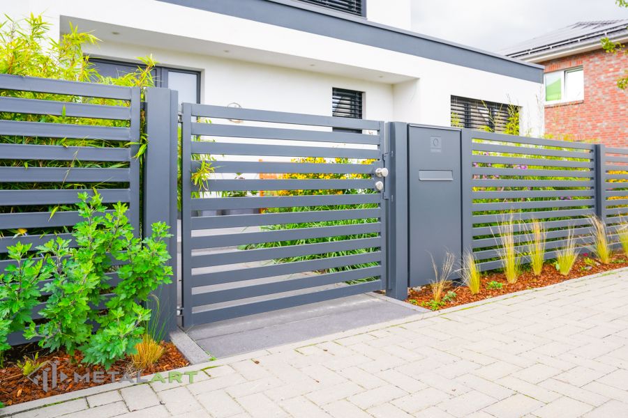 Sichtschutzzaun, Sichtschutzzäune, moderne Zäune, Zaunanlage Projekt, Zaun Metal Art, Zäune aus Polen, Zaun Berlin, Zaun günstig kaufen, Zäune und Tore, moderne Zäune, Sichtschutzzäune