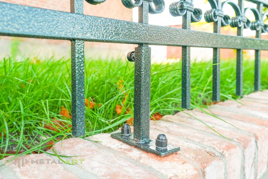 Zaunprojekt, Zaunportfolio, Zaunmuster, Schmiedezaun, Schmiedezäune, Zaunanlage Projekt, Zaun Metal Art, Zäune aus Polen, Zaun Berlin, Zaun günstig kaufen, Zäune und Tore, klassische Zäune, Gartenzaun, Gartenzäune