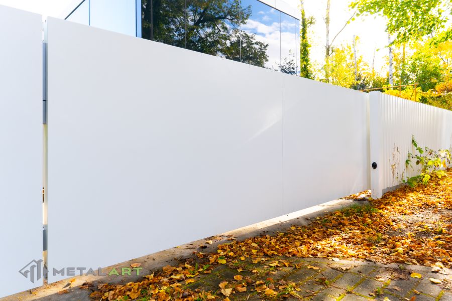 Zaunprojekt, Zaunportfolio, moderne Zäune, Zaunanlage Projekt, Zaun Metal Art, Zäune aus Polen, Zaun Berlin, Zaun günstig kaufen, Zäune und Tore