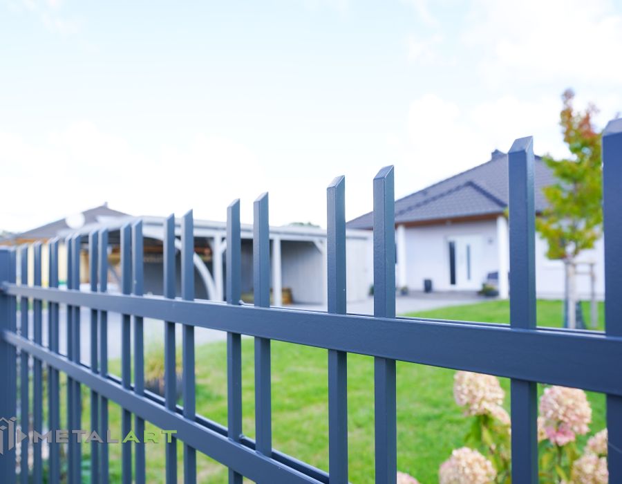 Zaunprojekt, Zaunmuster, Schmiedezaun, klassische Zäune, Gartenzaun