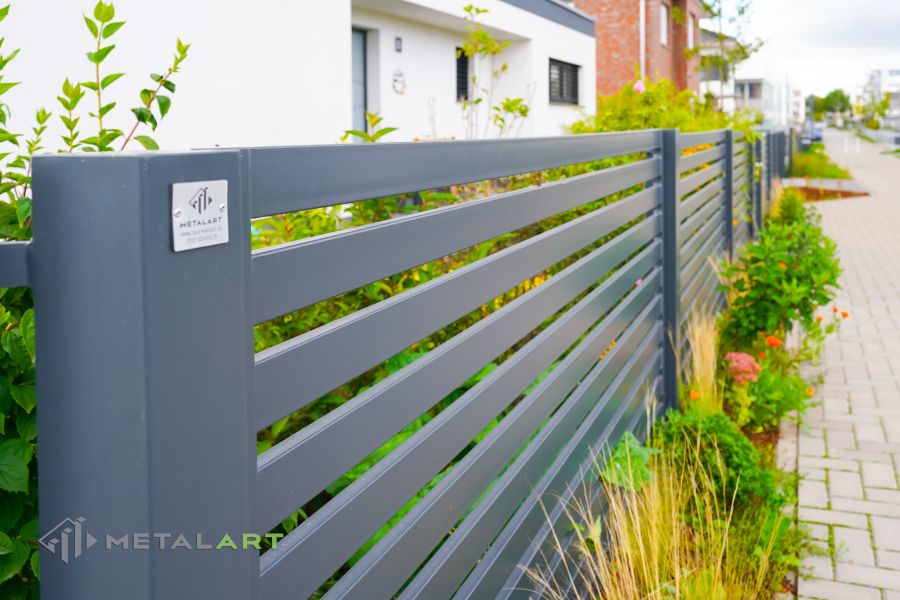 Sichtschutzzaun, Sichtschutzzäune, moderne Zäune, Zaunanlage Projekt, Zaun Metal Art, Zäune aus Polen, Zaun Berlin, Zaun günstig kaufen, Zäune und Tore, moderne Zäune, Sichtschutzzäune